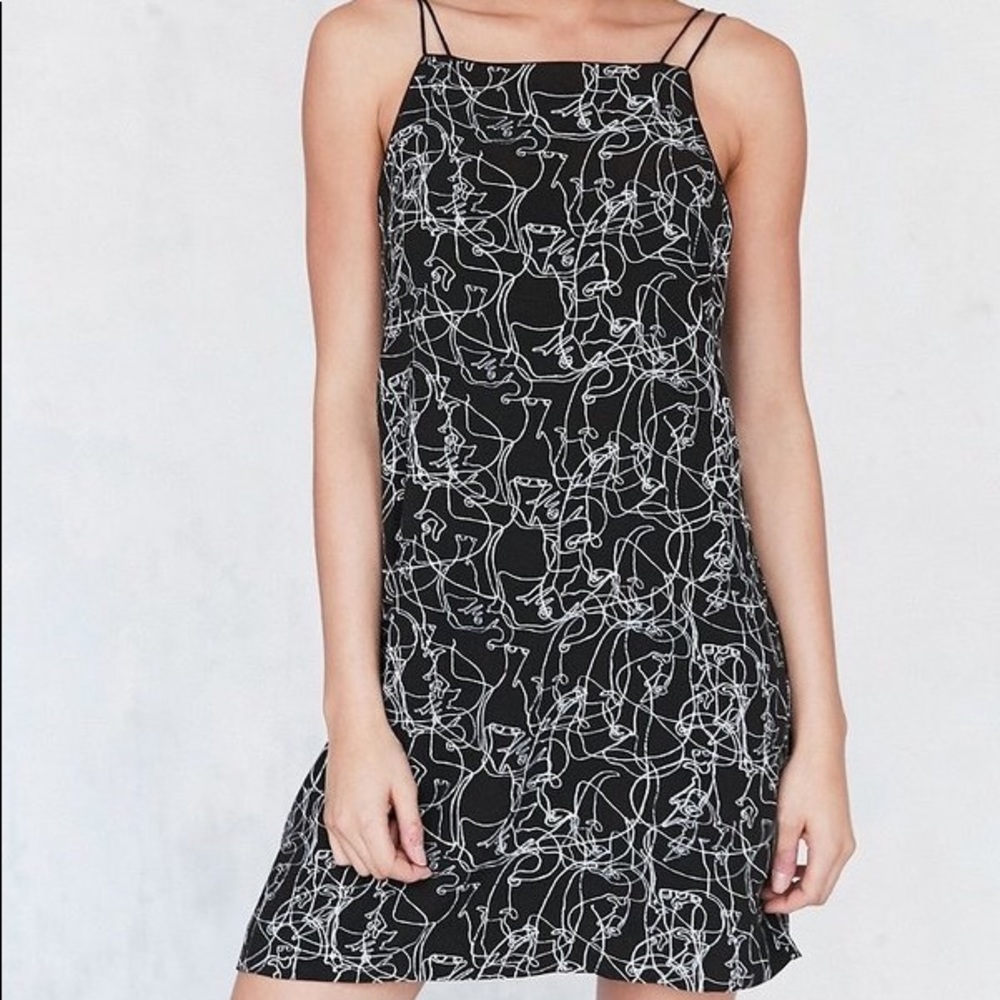 UO Silence+Noise Ella Print Shift Dress